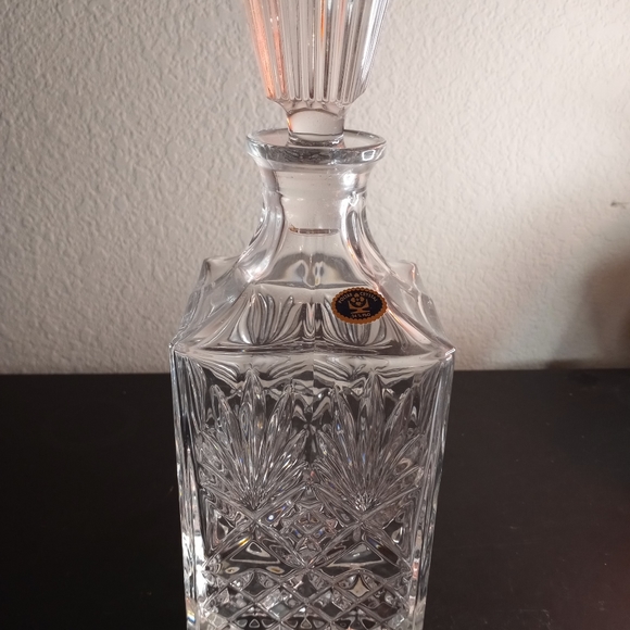 Poltar Cut Clear Crystal Slovakia 9" Decanter with Faceted Stopper. - Picture 1 of 9